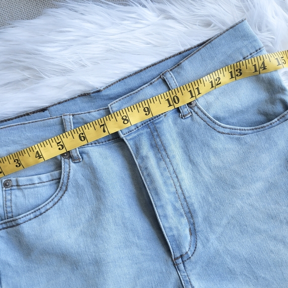 Cheap Monday Light Blue Jean Shorts ladies size 29 - Picture 9 of 11